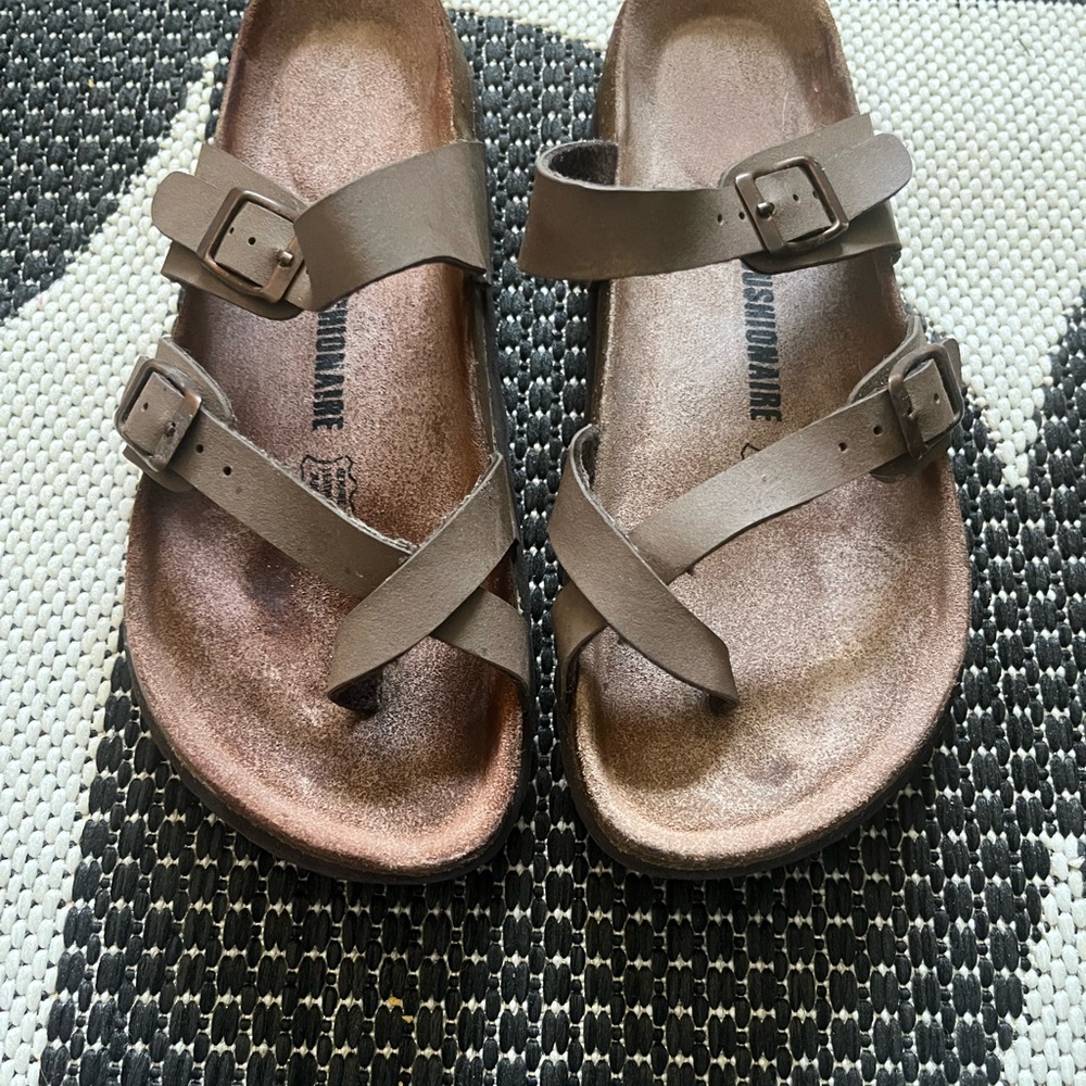 Cushionaire Brown Strappy Sandals